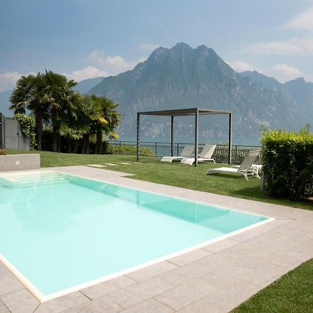 Ai Ronchi B&B Riva di Solto Eksteriør bilde