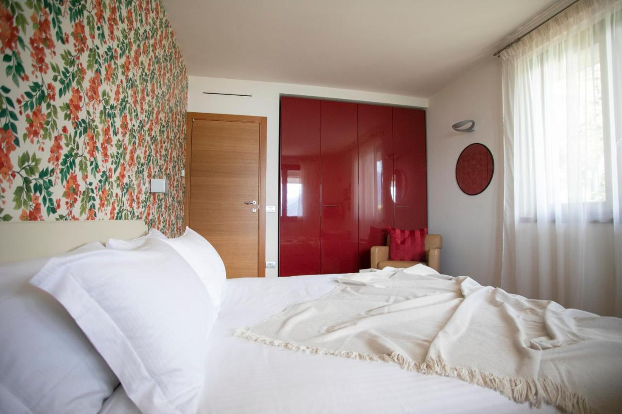 Ai Ronchi B&B Riva di Solto Eksteriør bilde